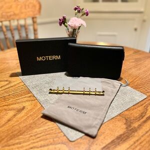 MOTERM | Black Zip 2.0 Planner Cover - Weeks